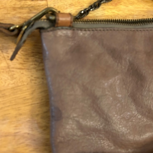 Fossil Brown Leather Brass Tone Chain Handle, leather Crossbody Strap Bag - Picture 8 of 16